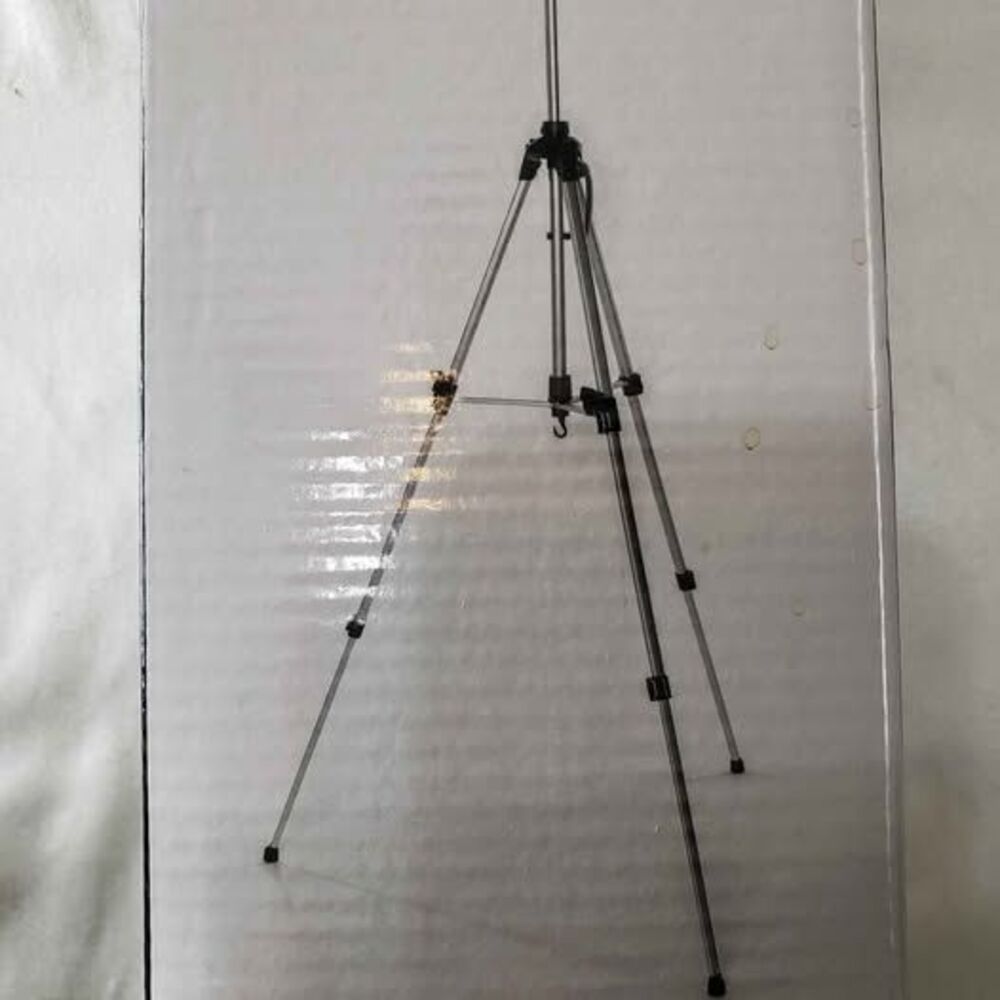 Aluminum Tripod Easel